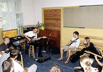  Warsztaty gitarowe w Bolesawcu 
 Marek Raduli i klasa gitary elektrycznej 