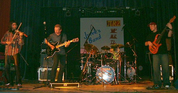  'Pi-eR-Dwa' + Adam Badych 
 Strzelce Krajeskie, 26 XI '2004 