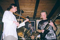  Marek Raduli i Adam Badych: premierowy SQUAD 
 Jaworki, Muzyczna Owczarnia, 4 X '2003 